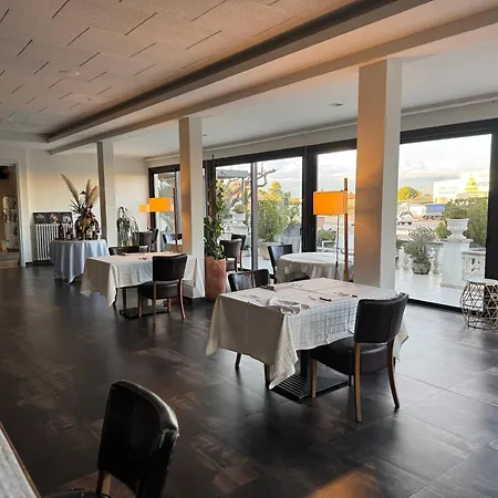 Hotel & Restaurant Figueres Parc-2